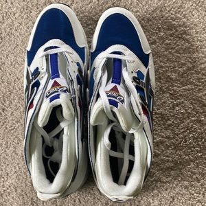 Asics Gel-Kayano Running Shoes, Men size 11